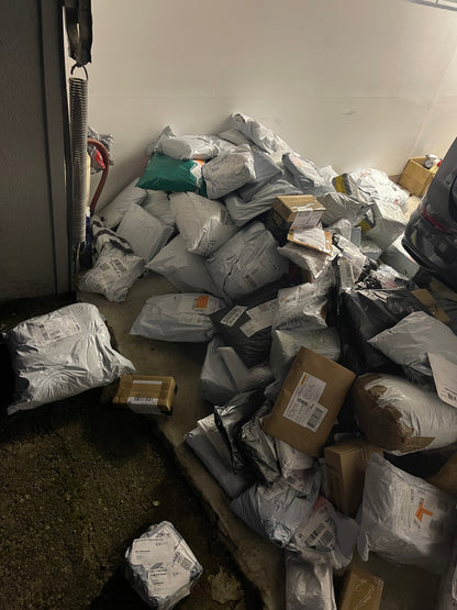50 Mystery Packs DHL/Hermes